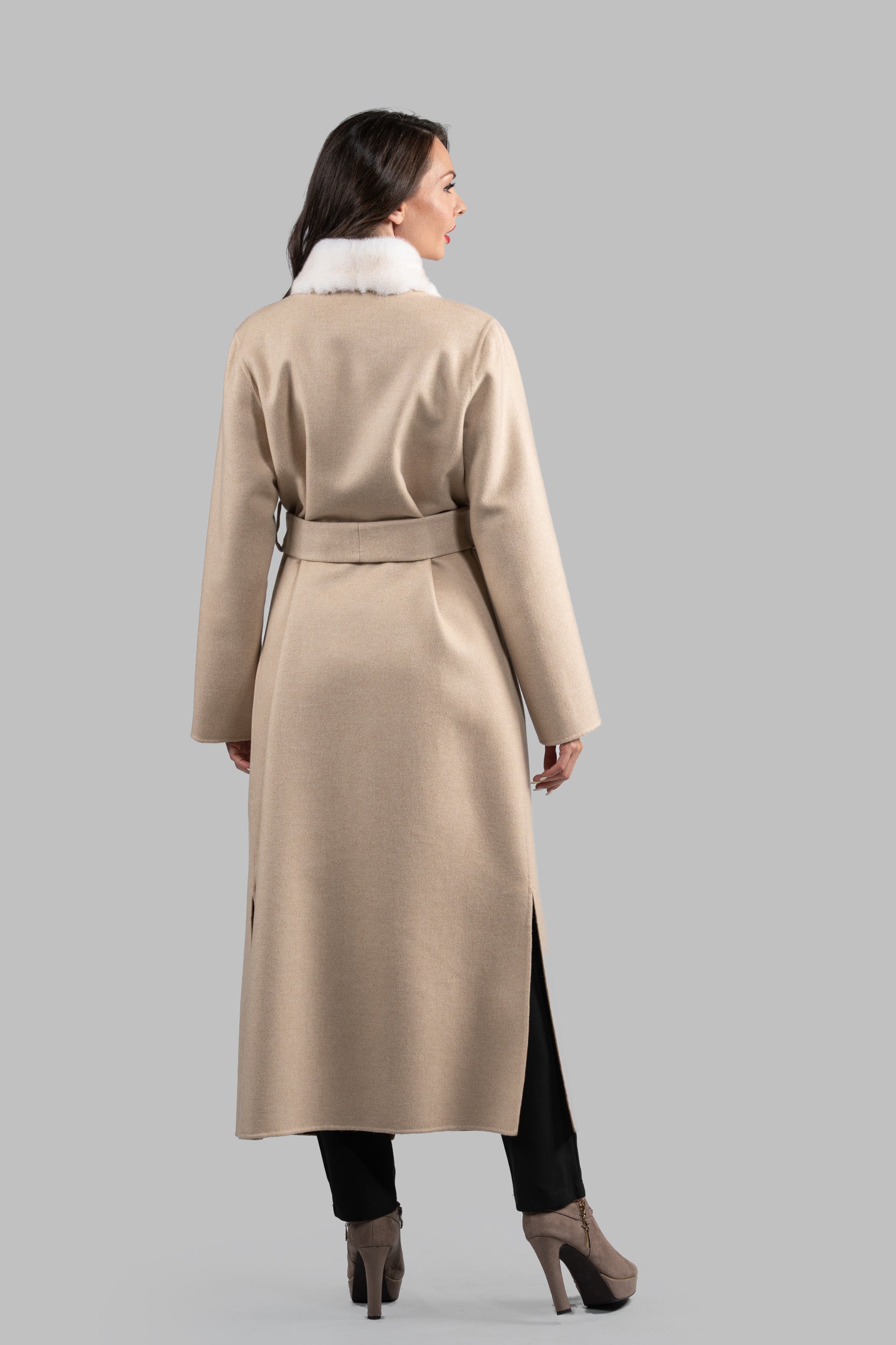 Ecru Beige Cashmere Coat with Mink Trim